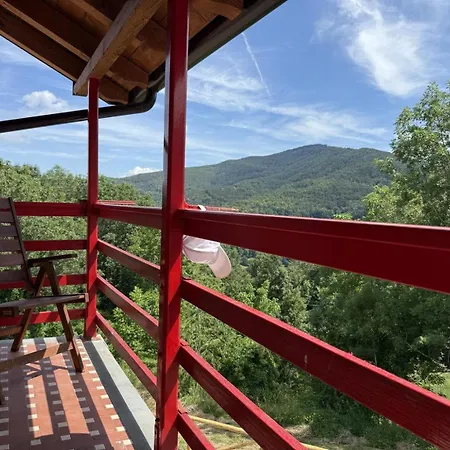 Casetta Dalle Finestre Rosse Bedonia